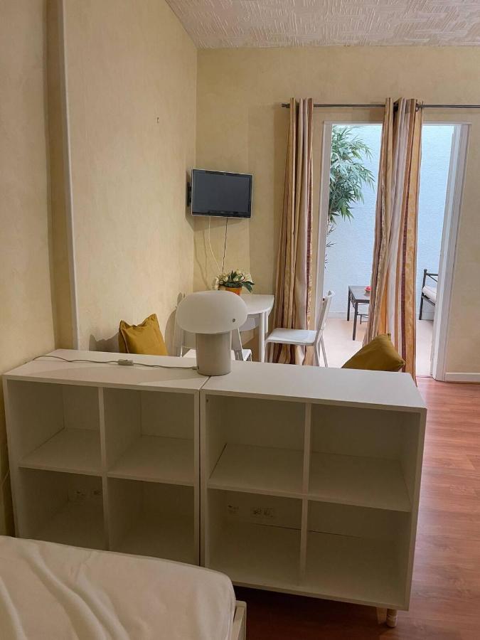 Studio N•2 Avec Patio En Plein Coeur De La Ville บาญเญอ-เดอ-บีกอร์ ภายนอก รูปภาพ