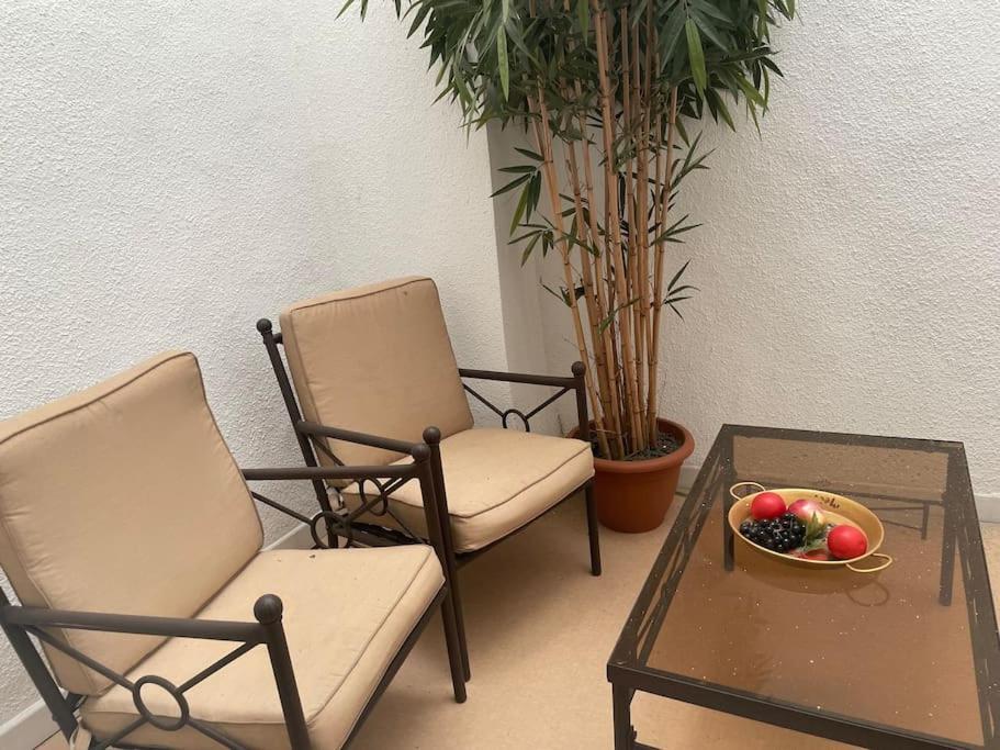 Studio N•2 Avec Patio En Plein Coeur De La Ville บาญเญอ-เดอ-บีกอร์ ภายนอก รูปภาพ
